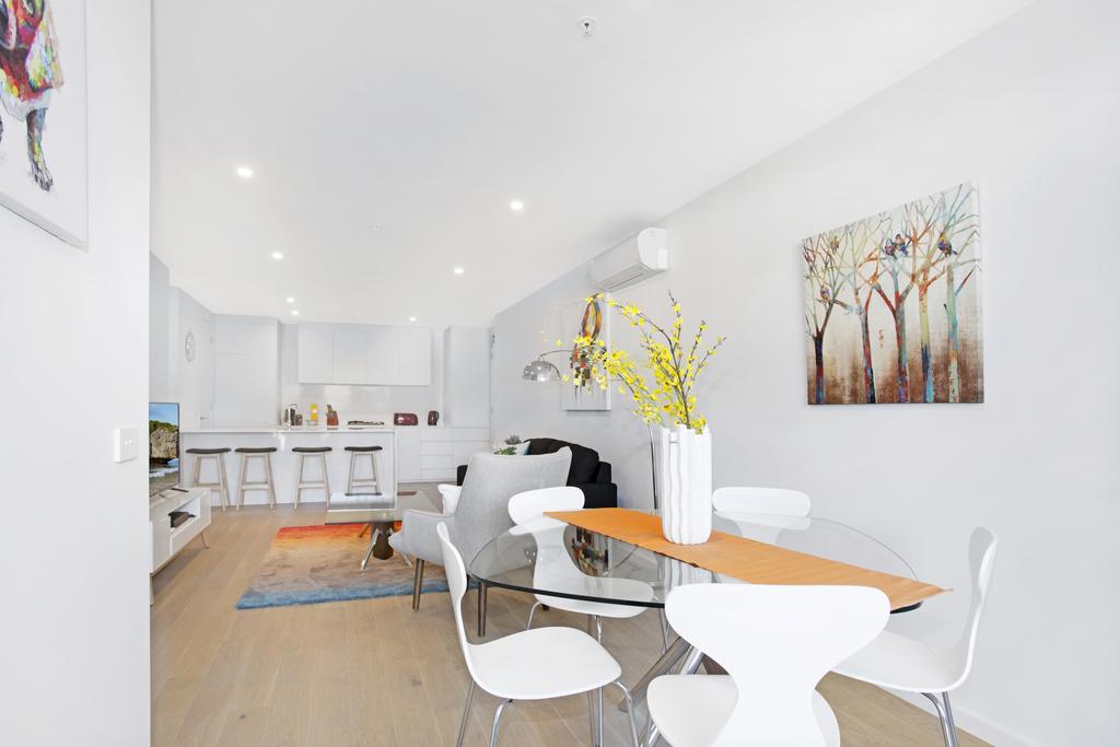 Apartamento ☆ Heart Of St Kilda ☆ Infinity Pool+Parking+Wifi Melburne Exterior foto