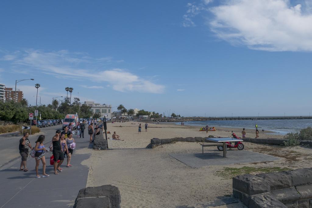 Apartamento ☆ Heart Of St Kilda ☆ Infinity Pool+Parking+Wifi Melburne Exterior foto