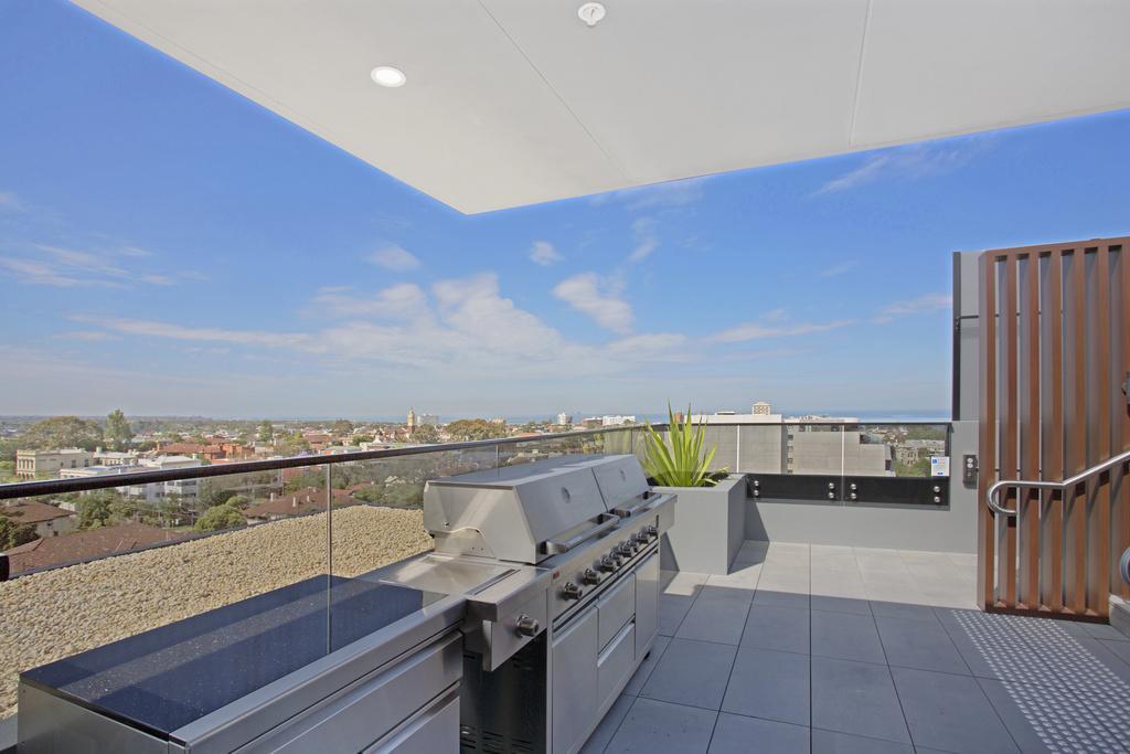 Apartamento ☆ Heart Of St Kilda ☆ Infinity Pool+Parking+Wifi Melburne Exterior foto